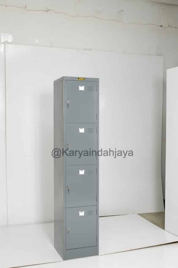 Brother Locker 4 Pintu	-	B 704